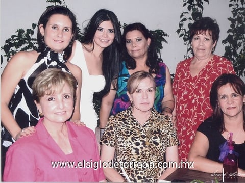 18092011  de Guridi, Priscilla Mourey, Silvia de Mourey, Chepina de Cabrera, Chiquis de Pérez, Rolly de Negrete y Jose de Garza.