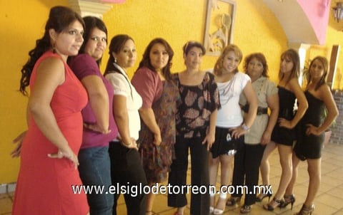 18092011  Yadhira, Mónica, Mtra. Rosa, Sra. Leticia, Miriam Cano, Miriam Río, Fany y Lourdes, en reciente evento social.