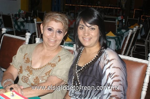 21092011  Torres, Susy Sáenz, Gaby Delgado y Vero Magallanes.
