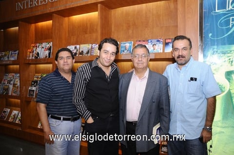 24092011  Carrillo, Cecy Ramírez Hamdan, Bonnie de Carrillo y Jaime Carrillo.