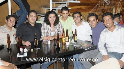 24092011 , Mónica Villagrana, Héctor García, Sabdiel Villa, Carlos Alcantar y Christina Villagrana.