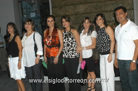 25092011 , Luz María, Andrea, María Luisa, Pilar, Sory y Gerardo.