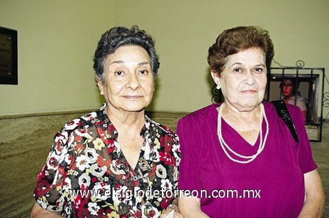 26092011 , Elvira y Elvira.