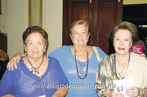26092011 , María del Pilar, Ana Avelina y María Elena.