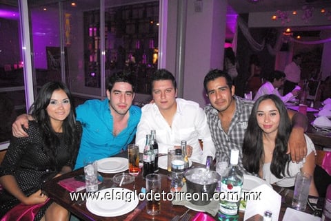 27092011  Hoyos, Jesús Bazán, Lucho Petrov, Chava Alvarado y Sofía Villarreal.