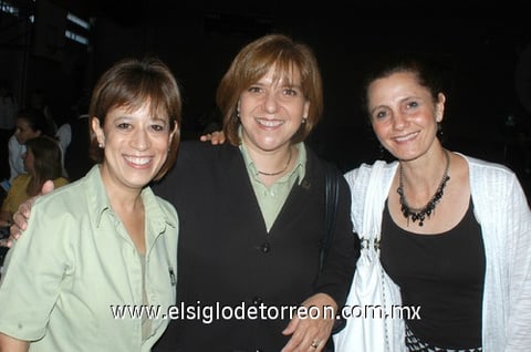 29092011  Cadena, Mónica Méndez y Rosario Murra.