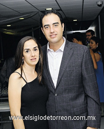 Marusa y Alfredo Máynez.