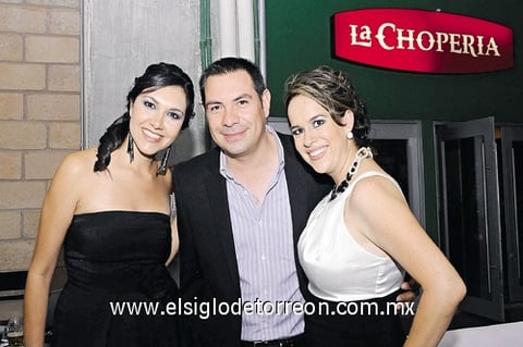 Marisela Z. Cruz, Ricardo Zugasti y Kereny Machado.