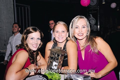 Carissa Becker, Marissa Torgerson y Berenice Orduña.