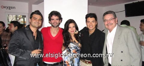 Carlos Voguel, Alex Casanova, Adriana Verástegui, Luis Fernando González y Jorge González Morado.