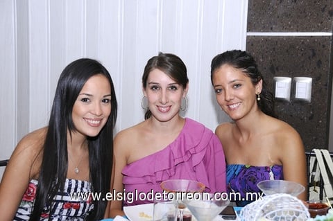Alejandra Ely Serna, Stephie Cohen y Dora González.