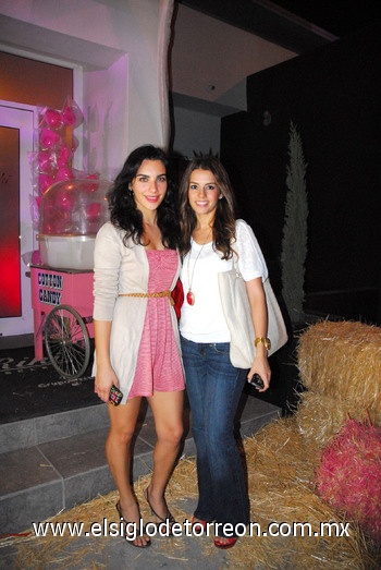 Andrea Olivares y Bárbara Murra.
