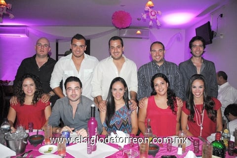 Genaro, Camilo, Poncho, Alan, Roy, Marla, Wifer, Lily, Lorena y Deborah.