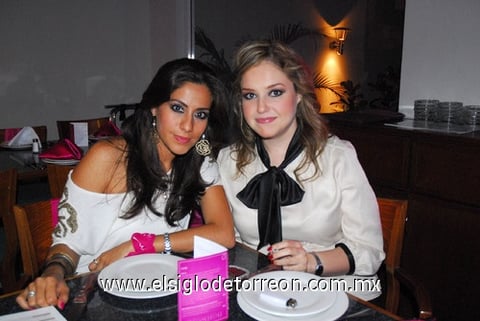 Ana Lucía Ramírez y Lorena Piñera.