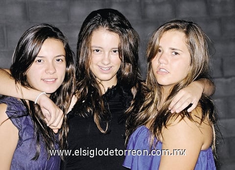 Karen, Nelly y Valeria.