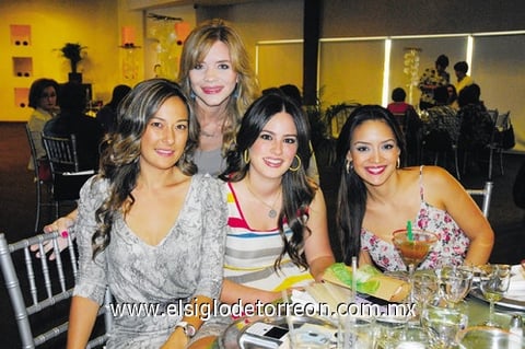 Any García, Ale Villarreal, Paty Mitchel y Marytere Martínez.