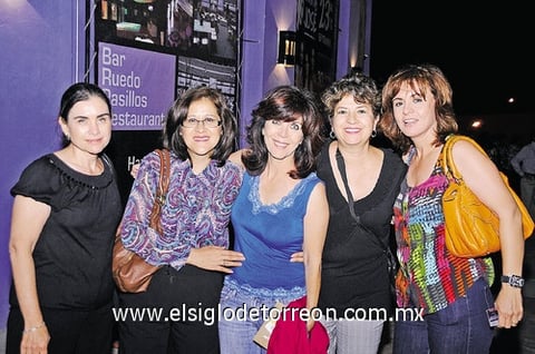 Cecy, Anita, Mavisa, Ana María y Lula.