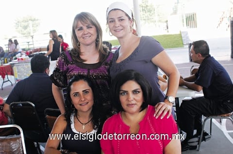 02102011 , Consue, Carmen y Marié.