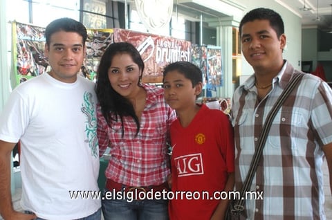 06102011 , Cibeles, Ismael y Gerson.