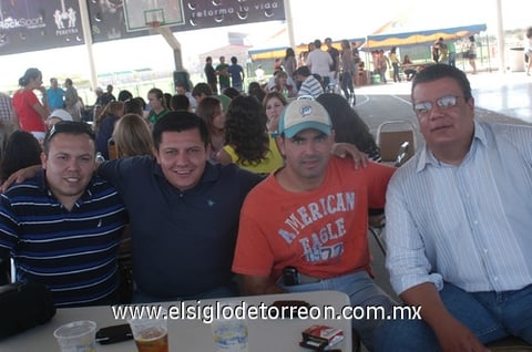 08102011 y Gerardo Corrales, Héctor Matera y Jorge Varela.