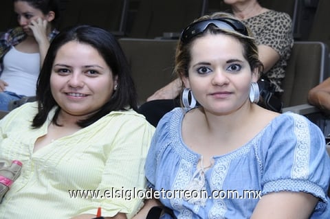 15102011  y Daniela.