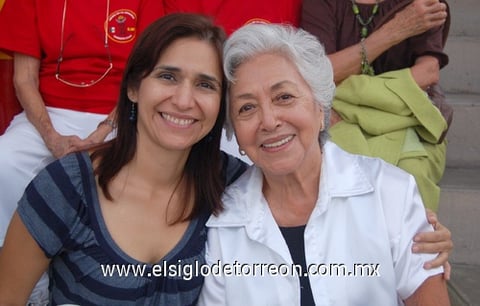 19102011 Pily y Mary Fernández.
