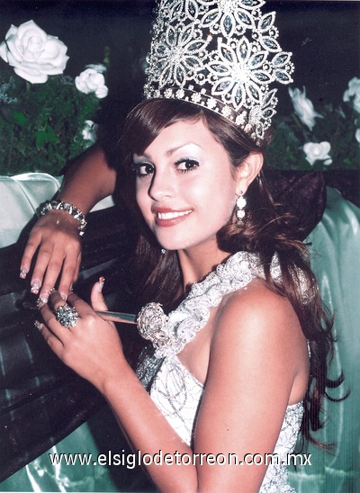 21102011 Martha Patricia de la O Cruz, el día de su coronación como Reina de la Feria de Bermejillo, Dgo.
