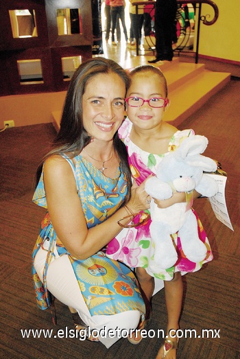 Mayte y la pequeña María Teresa conocieron las nuevas tendencias.