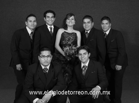 24102011  en una foto de estudio el día de su festejo de XV años, Srita. Wendy Valentina y chambelanes Anthony, Édgar e Iván Villanueva; Brayan y Gael Chagoya y Édgar Calzada.