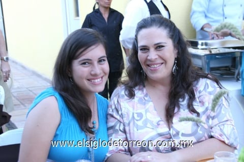 27102011  Ramírez González Treviño y Margarita González Treviño Herrera.