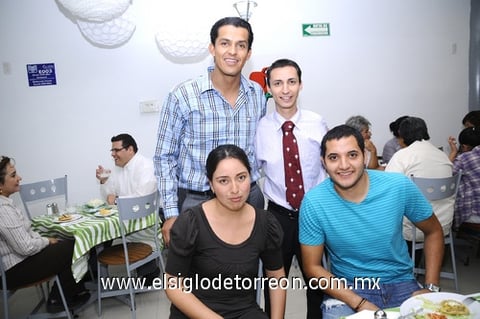 27102011  Ruvalcaba y Ernesto Rodríguez, Verónica Güereca y Manuel Hernández.