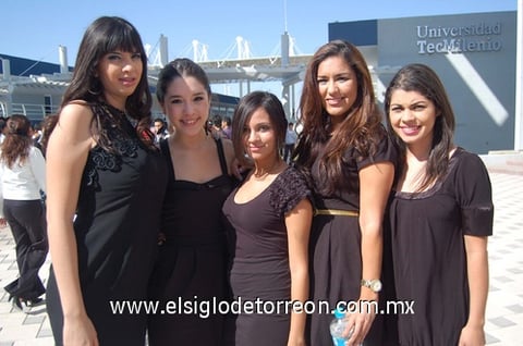 03112011  Sánchez, Daniela Partida, Jacqueline Vázquez, Karen Zapata y Ana Laura Segura.