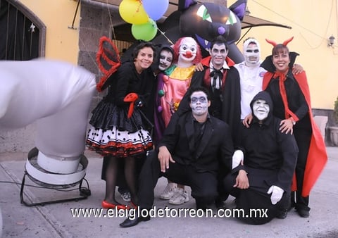 02112011  Héctor Almeida, Adela, Jesús Martínez, Ernesto, Vicky de León, Carlos Salas y Carlos Muñoz.
