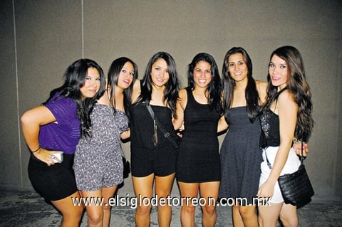 02112011 , Samantha, Kali, Karime, Maneli y Ana.