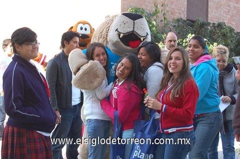 06112011  opciones fueron ofrecidas por la universidad.