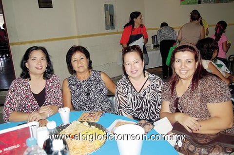 06112011 , Yolanda, Rocío y Gabriela.