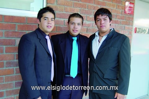 08112011  Arturo Wong, Héctor Escobar y Gilberto Basurto.