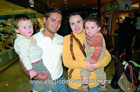 13112011 , Patricia, Diana, Arely y José.