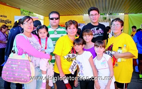 13112011 , Ángela, Arturo, Yolanda, Diana, Paula, Ana, Paris y Paty.