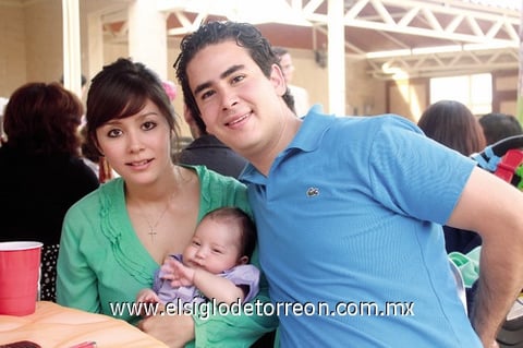 Cynthia Robles de Galán, Francisco Galán  y Mateo Galán Robles.