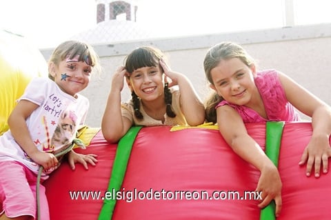 Renata Martínez, Bárbara Martínez y Paulina Monárrez.