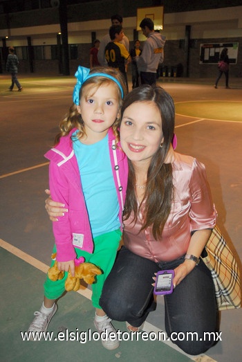 Norma y Ana Isabel.