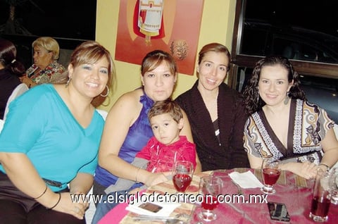 15112011 , Lizzully, Ivonne, Norma y Mayra.