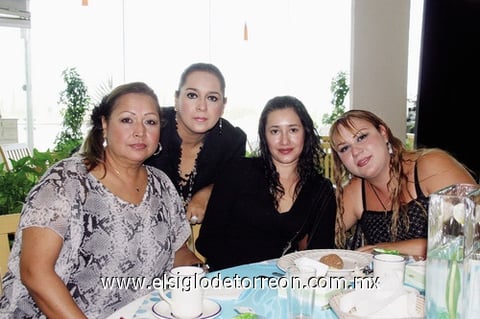 15112011 Alvarado, Laura Garnica, Jéssica Rodríguez y Berenice Pulido.