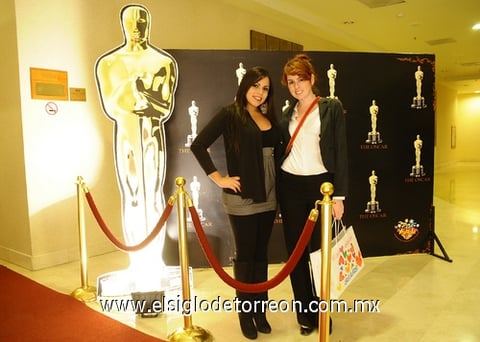 16112011  y Paola.