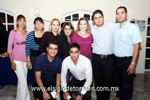 19112011 LUCY,  Jéssica, Zara, Érika, Charo, Gera, Juan, Carlos y Rodolfo.