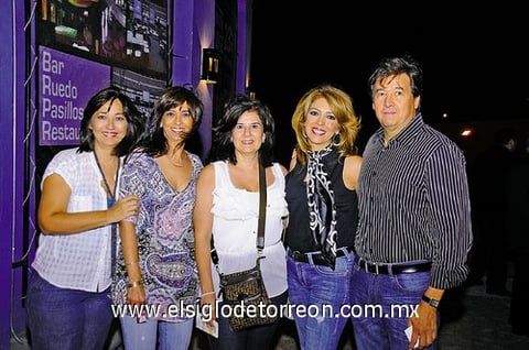 19112011 DORA , Ileana, Rosa, Gris y Miguel.