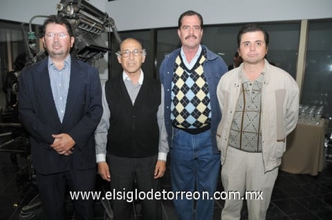 22112011 JUAN  Martínez, Luis Gutiérrez, Adolfo Nalda y Juan M. Montellano.