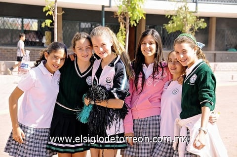 25112011 ALEJANDRA , Alicia, Victoria, Abigaíl, Romina y Laura.