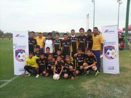 Quinto torneo de ineteracademias de Tigres, ganando el segundo lugar Monterrey Nl.14 agosto 2011. Fotografía enviada por Miriam Magallanes Cabral.